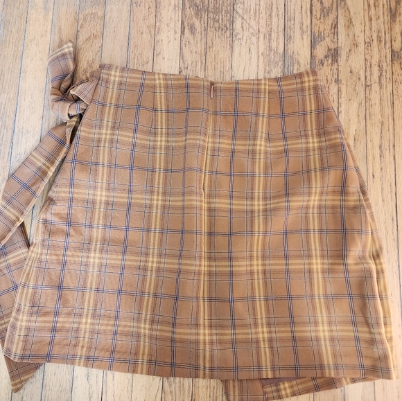 Wilfred Brown Plaid Wrap Skirt - Picture 2 of 3